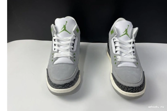 Rep EP Jordan 136064-006 Chlorophyll Retro Air 136064-006 3 0409